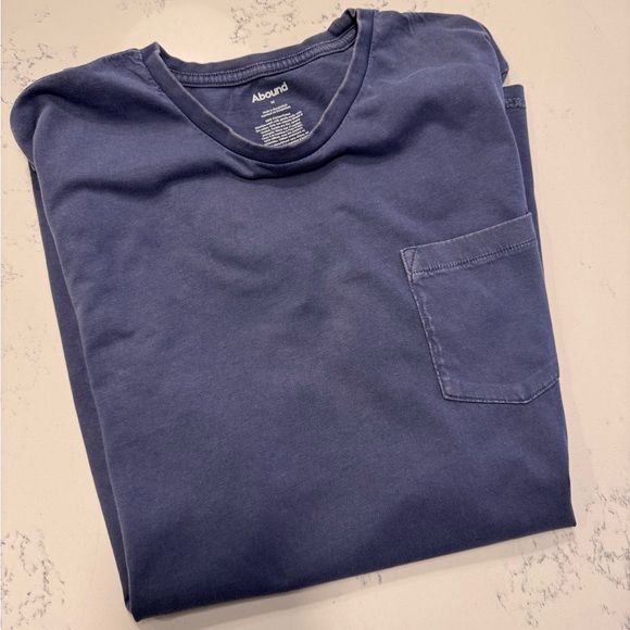 Abound men’s short sleeve pocket tshirt distressed faded blue color - Picture 8 of 8